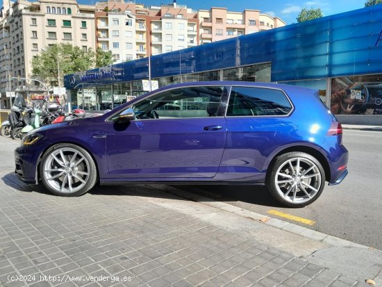 Volkswagen Golf VII R 2.0 TSI 4MOTION - Barcelona