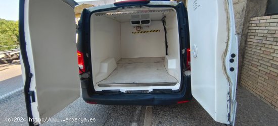 Mercedes Vito 111 cdi furgón largo con forrado interior frigorifico Frigorífico con aparato de fri