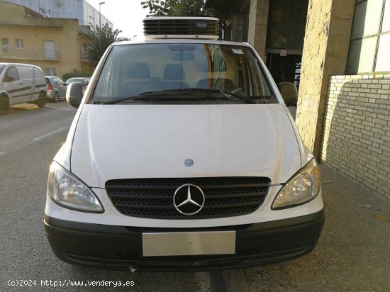 Mercedes Vito FRIGORIFICO Furgon isotermo con aparato de frio marca carrier modelo xarios 200 de con