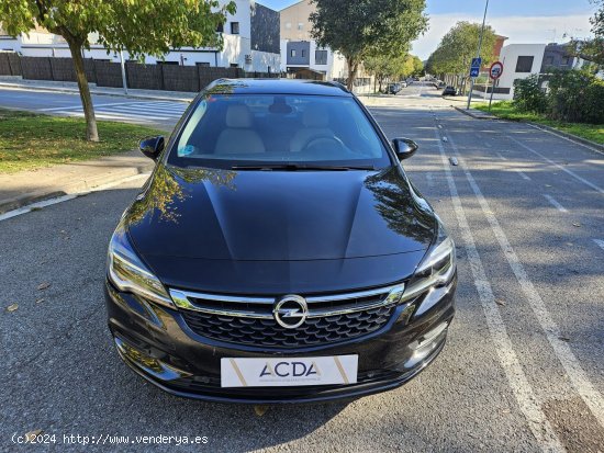 Opel Astra Sports Tourer  SELCTIVE ST 115 CV AUTOMÀTICO. - Sant Celoni