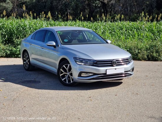  Volkswagen Passat 1.6 DIESEL EXECUTIVE 120CV DSG - Sant Celoni 