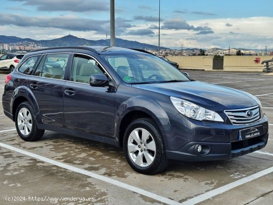  Subaru Outback 2.5i LIMITED PLUS con TECHO SOLAR, CUERO COMPLETO... - El Prat de Llobregat 