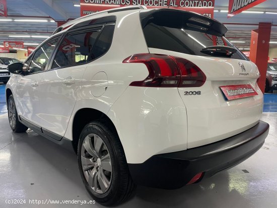 Peugeot 2008 5 AÑOS GARANTÍA - El Prat de Llobregat