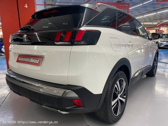 Peugeot 3008 5 AÑOS DE GARANTÍA - El Prat de Llobregat