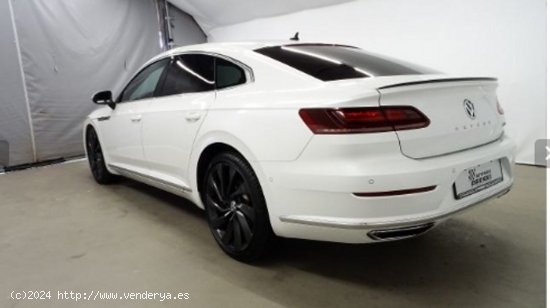 Volkswagen Arteon 2.0 TSI R-LINE 4M DSG - Barcelona