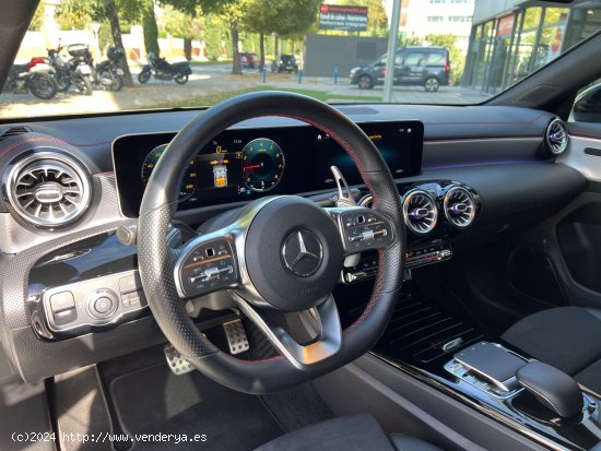 Mercedes CLA Shooting Brake 200 AMG Line - Sant Cugat del Vallès