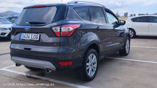 Ford Kuga 1.5 150 CV TREND - El Prat de Llobregat