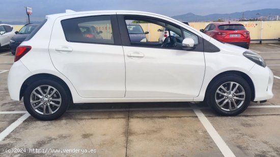 Toyota Yaris 1.3 100CV - El Prat de Llobregat