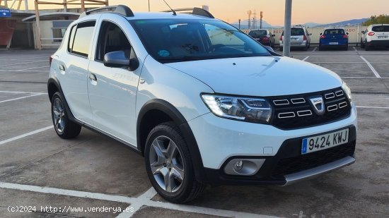  Dacia Sandero Stepway 90 CV - El Prat de Llobregat 