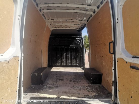 Iveco Daily 35S 14N V 3520 L2H2 12 M3 CNG Y GASOLINA HIBRIDO ECO - Barcelona