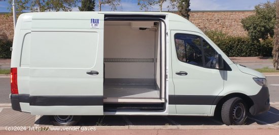 Mercedes Sprinter 314 FRIGORIFCO CDI MEDIO 3.5T ALTO FRIGORIFICO - Barcelona