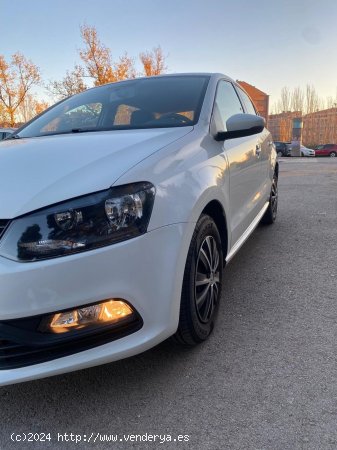 Volkswagen Polo 1.4 TDI BLUEMOTION 80CV - Cornellà