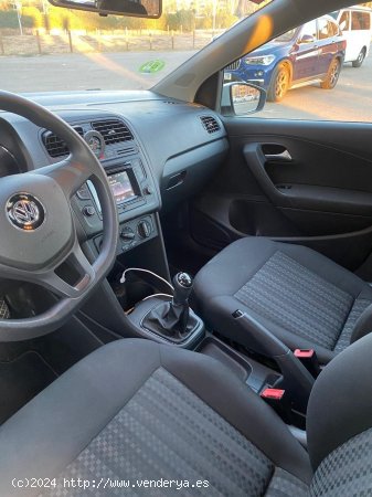 Volkswagen Polo 1.4 TDI BLUEMOTION 80CV - Cornellà