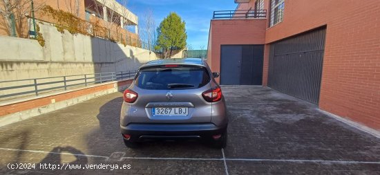 Renault Captur 0.9 TCe LIMITED - Madrid