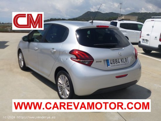 Peugeot 208 1.2 PURETECH 82CV STYLE 5P - Mataró