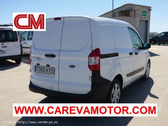 Ford Tourneo Courier VAN 1.5 TDCI 75CV TREND 4P - Mataró