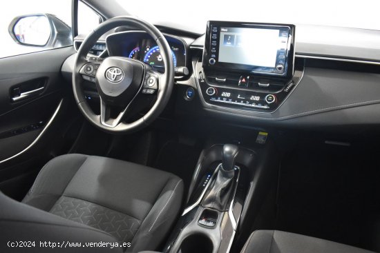 Toyota Corolla 1.8 125H ACTIVE TECH E-CVT - Molins de Rei