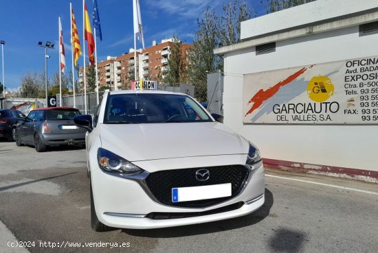  Mazda 2 HOMURA 1.5 E-SKYACTIV-G-90 CV 5P - Mollet del Vallès 