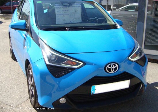  Toyota Aygo X-PLAY 1.0 VVT 72 CV 5 P - Mollet del Vallès 