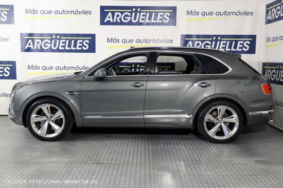 Bentley Bentayga 6.0 W12 Mulliner 608cv - Madrid