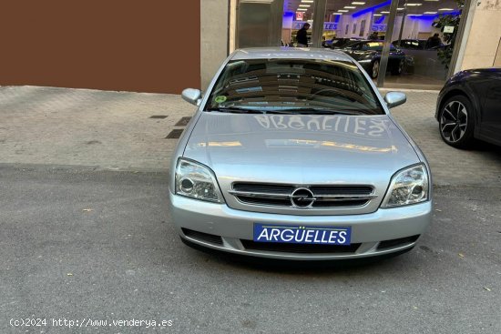 Opel Vectra Essentia 1.8 16v 122cv - Madrid