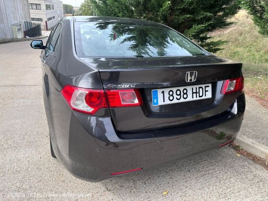 Honda Accord Luxury - Burgos