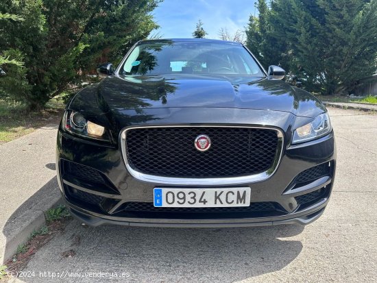 Jaguar F-Pace 2.0D AWD AUTO - Burgos