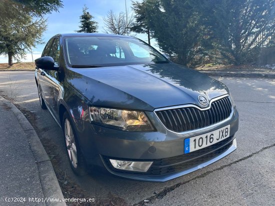 Skoda Octavia 1.6TDI - Burgos