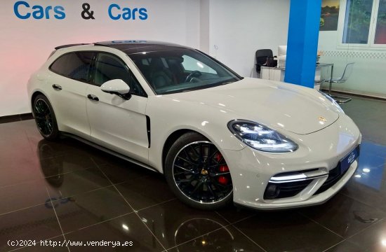 Porsche Panamera Turbo sport turismo - Sentmenat