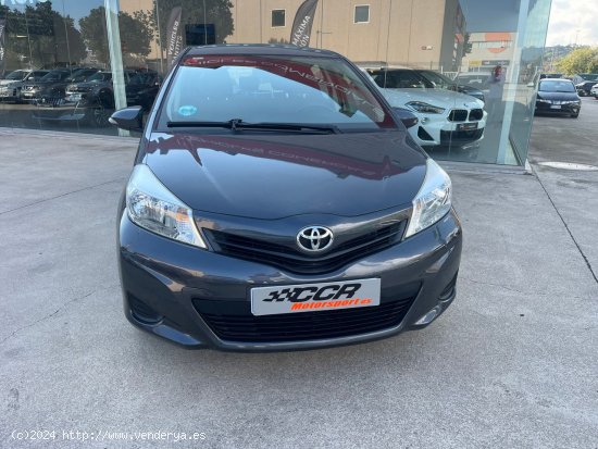 Toyota Yaris LIVE 5P - Granollers