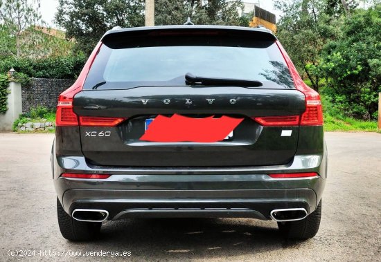 Volvo XC-60 T8 AWD 396CV R-DESIGN ULTIMATE DARK 