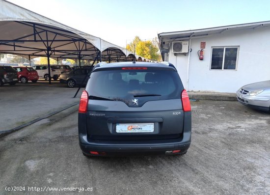 Peugeot E-5008 1.6 HDI FAP ALLURE 110 - Cornella de Terri