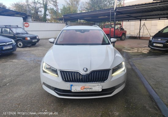 Skoda Superb 2.0 TDI 190 ADBLUE - Cornella de Terri