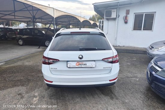 Skoda Superb 2.0 TDI 190 ADBLUE - Cornella de Terri