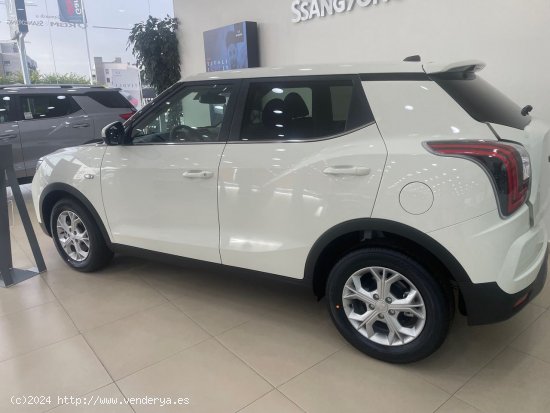 SsangYong Tivoli G15T LP Urban Plus TIVOLI  ETIQUETA 