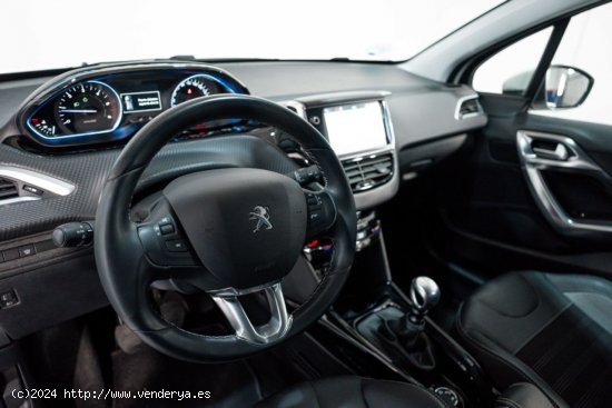 Peugeot 2008 1.6 HDI 120CV ALLURE - Fornells de la Selva