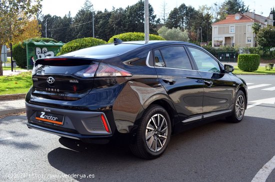 Hyundai IONIQ EV 136cv Tecno 100% Eléctrico - VILLARES DE LA REINA