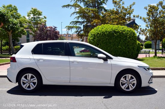 Volkswagen Golf 1.0 eTSI Life DSG 110cv - VILLARES DE LA REINA