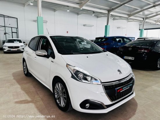 Peugeot 208 1.6 Bluehdi Signature 73kw 100cv - Utrera