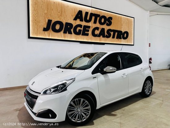 Peugeot 208 1.6 Bluehdi Signature 73kw 100cv - Utrera