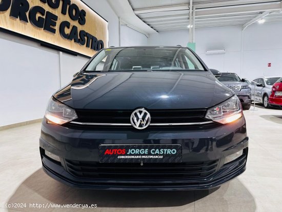 Volkswagen Touran 1.6TDI BUSINESS NAVI 85 KW 115 CV 7PLAZAS - Utrera