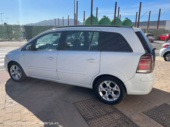 Opel Zafira 1.9cdti - Málaga