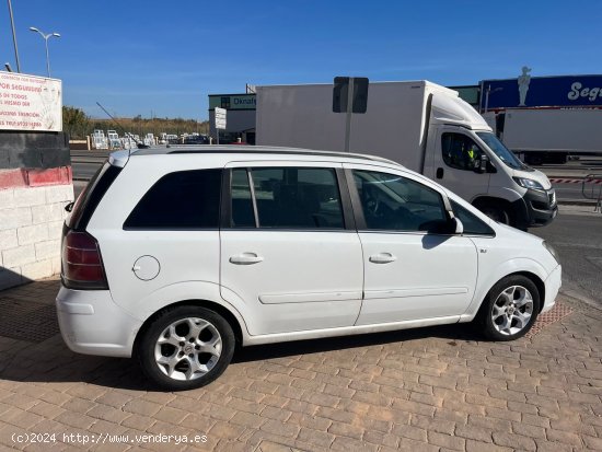 Opel Zafira 1.9cdti - Málaga