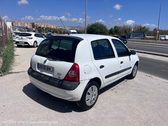 Renault Clio 2 1.2 - Málaga