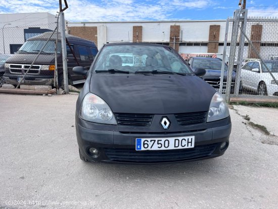 Renault Clio 2 1.2 16V - Málaga