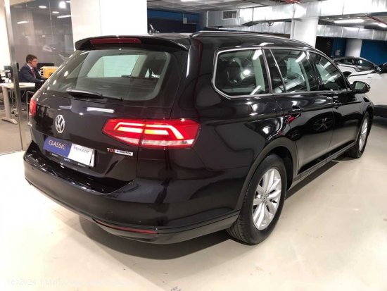 VOLKSWAGEN VOLKSWAGEN PASSAT  VARIANT EDITION 1.6 TDI 120CV BMT - Madrid