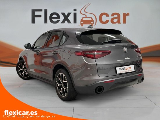 Alfa Romeo Stelvio 2.2 Diésel 140kW (190CV) Sprint+ Q4 - Viladecans