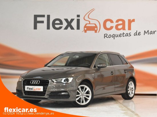 Audi A3 1.6 TDI 110cv clean d. S tron Attraction - Roquetas de Mar