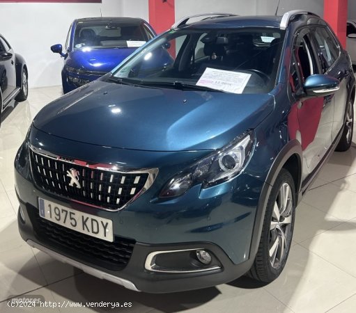  Peugeot 2008 PEUGEOT  1200 110 CV  ALLURE de 2017 con 61.000 Km por 12.900 EUR. en Tenerife 