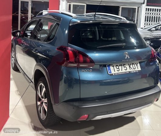 Peugeot 2008 PEUGEOT  1200 110 CV  ALLURE de 2017 con 61.000 Km por 12.900 EUR. en Tenerife